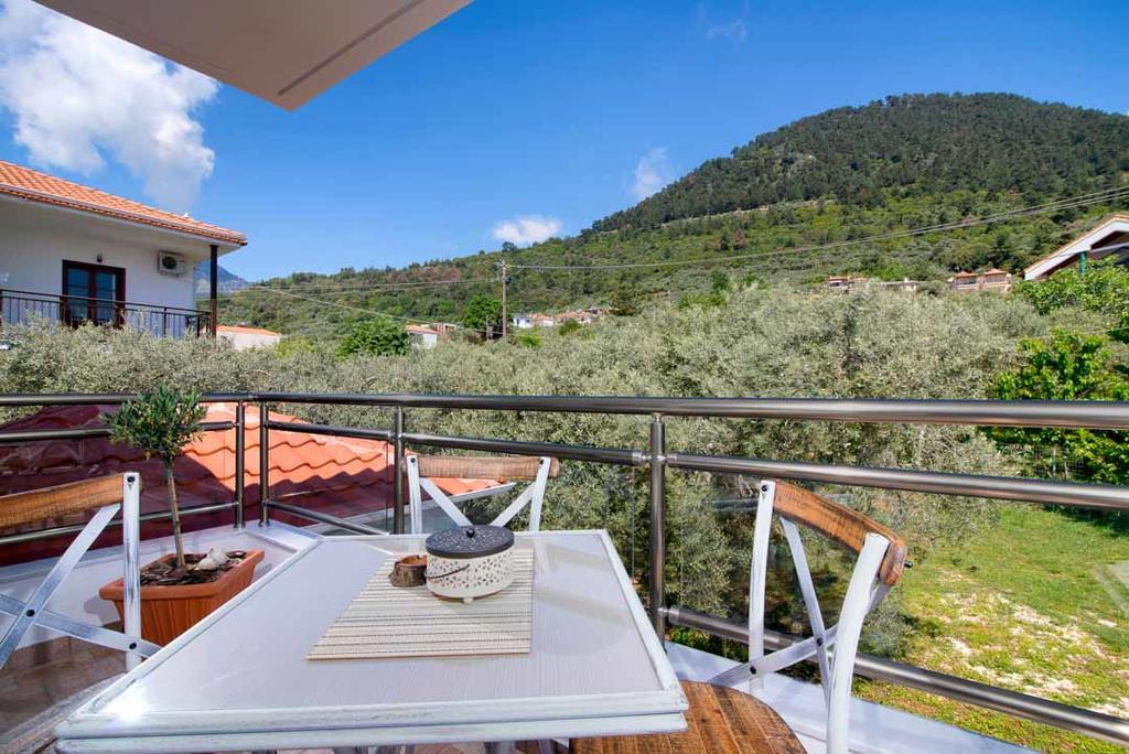 Olive Garden Villas And Apartments Khrysi Ammoudia Eksteriør bilde